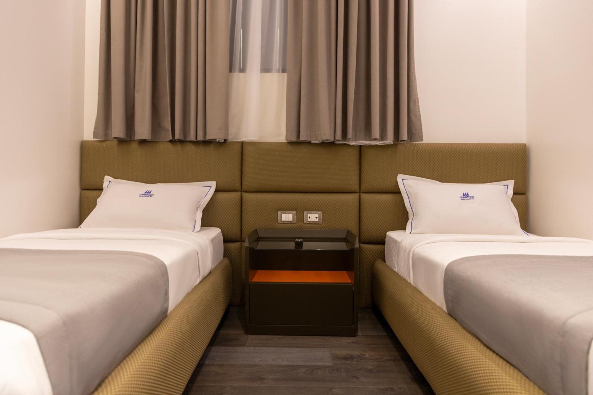 Maritim Marina Bay Resort Spa & Casino Adult Friendly Vlore Exterior photo Deluxe twin room
