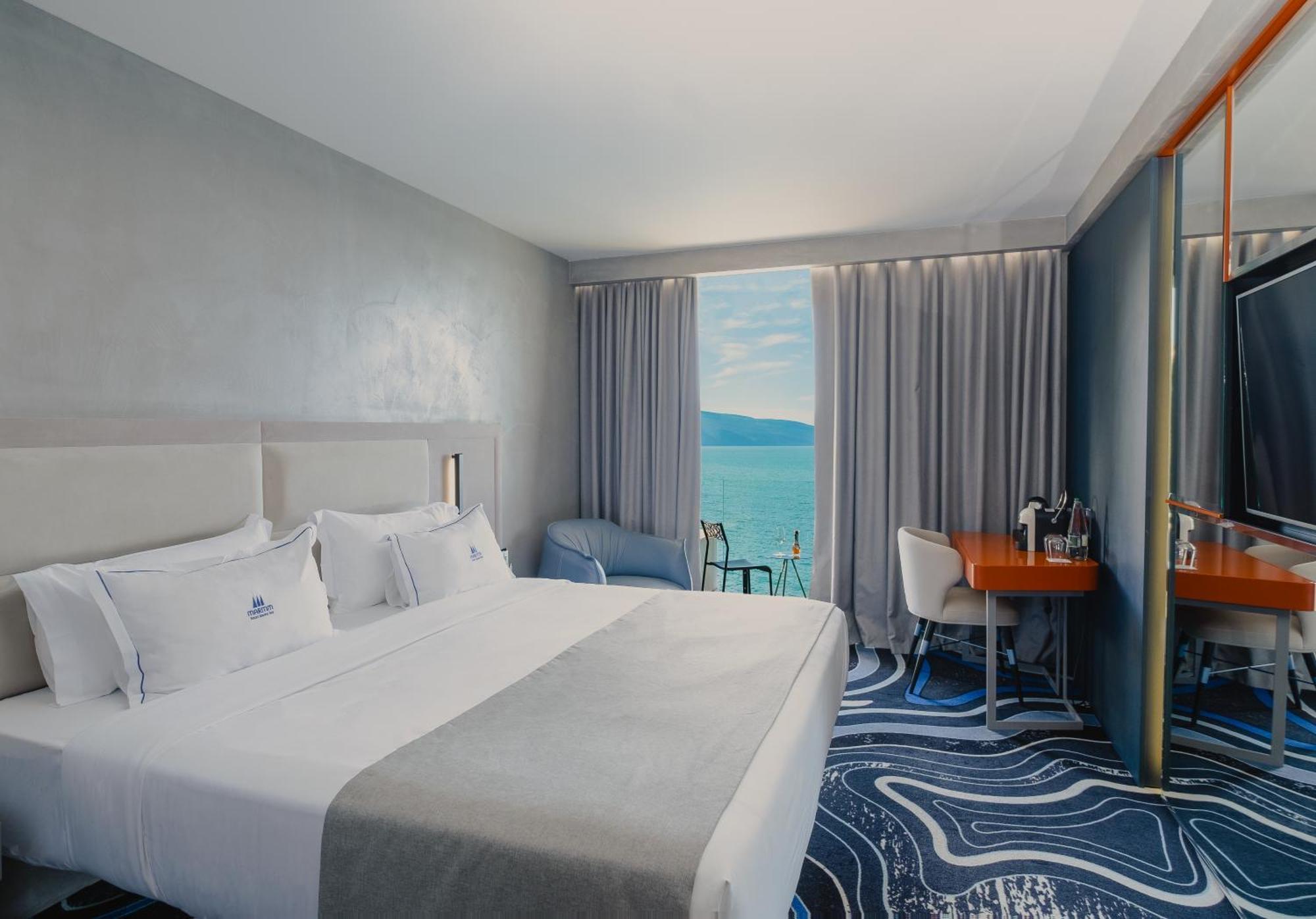 Maritim Marina Bay Resort Spa & Casino Adult Friendly Vlore Exterior photo
