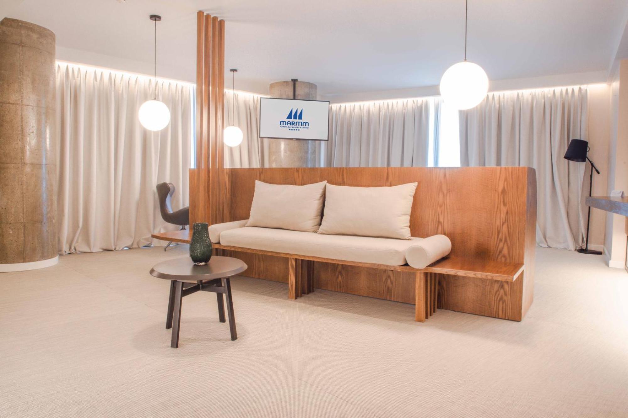 Maritim Marina Bay Resort Spa & Casino Adult Friendly Vlore Exterior photo The interior of the lounge