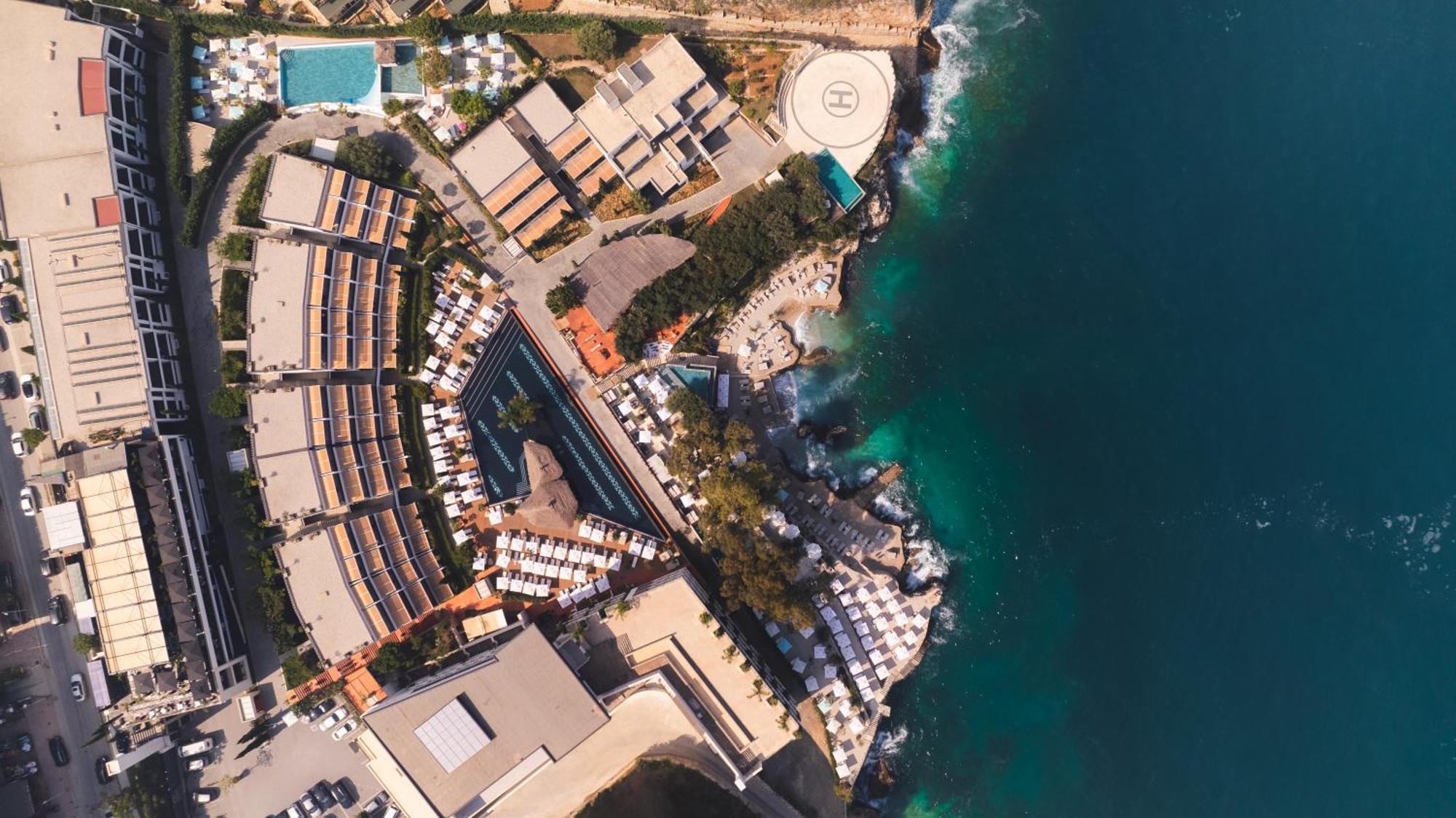 Maritim Marina Bay Resort Spa & Casino Adult Friendly Vlore Exterior photo Aerial view of the resort